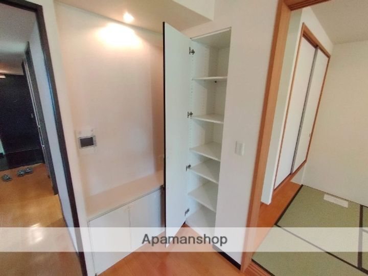 兵庫県西宮市川添町の賃貸マンションの内装