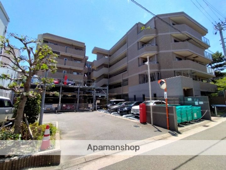 兵庫県西宮市川添町の賃貸マンションの外観