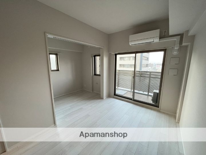 リヴェント福島の居間