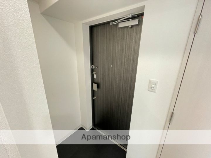 ソルテラス甲子園口クレアストの玄関