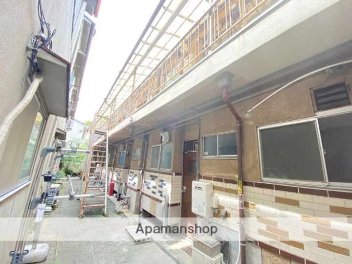 西岩田1丁目アパートの外観