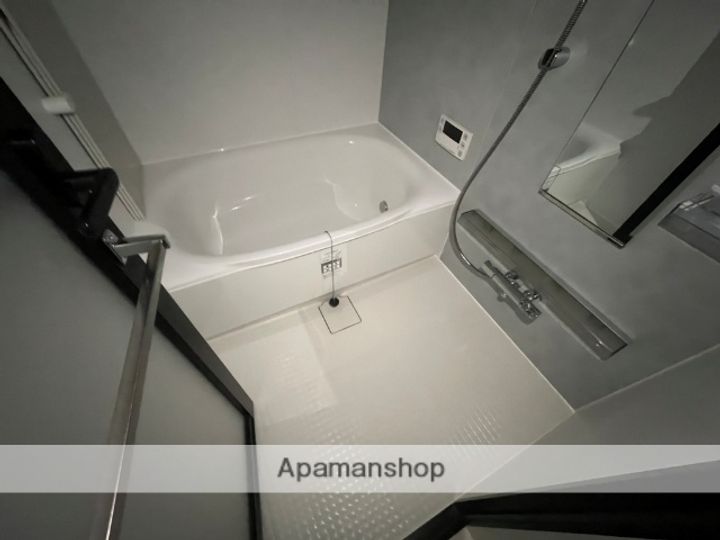 兵庫県西宮市中前田町の賃貸マンション702の内装