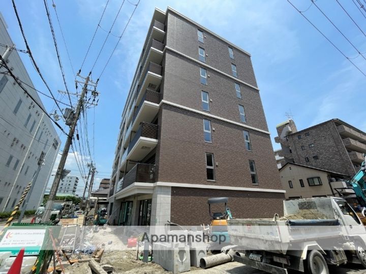 兵庫県西宮市中前田町の賃貸マンションの外観