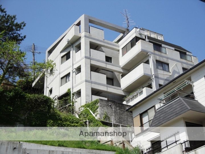 兵庫県西宮市五月ケ丘の賃貸マンションの外観