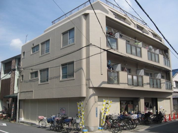 第2三和マンション401の外観