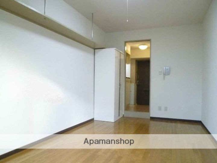 ラメール南塚口1401の居間