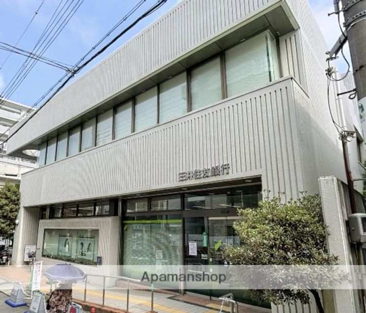 エクセレント206の周辺