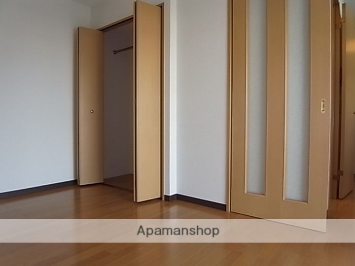 ドミトリー神田604の居間