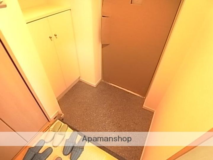 バロンガーデン武庫之荘305の玄関