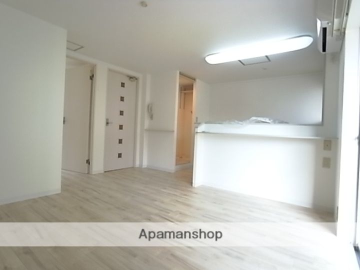 日和マンション201の居間