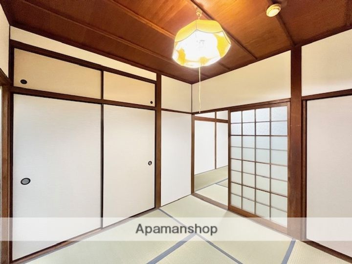 西中コーポ西102の内装