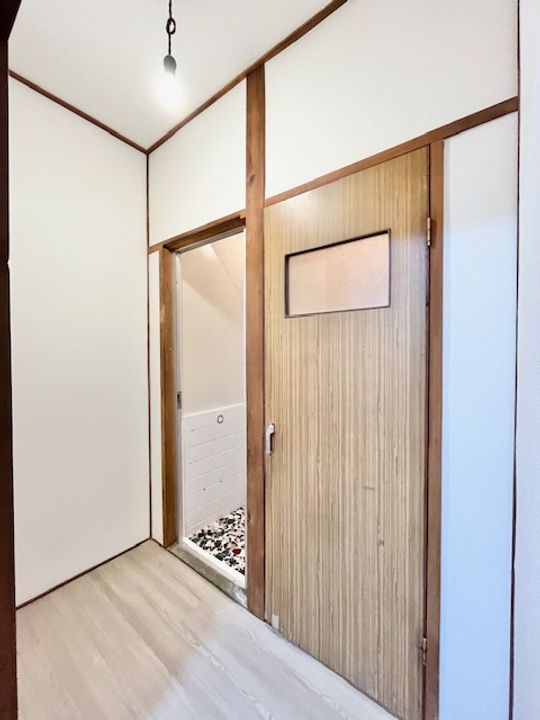 西中コーポ西102の内装