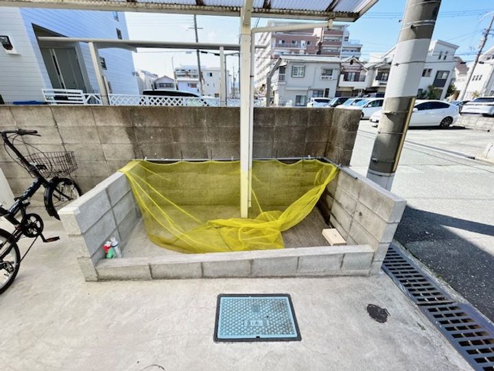 岡治マンション203の外観