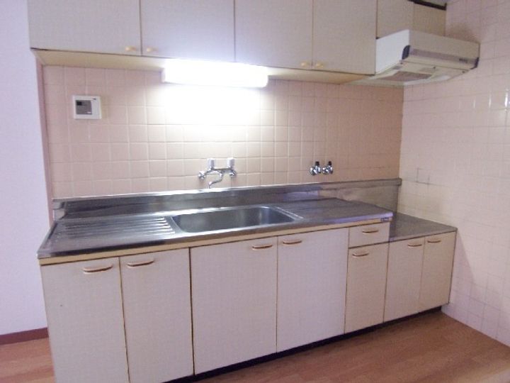 第3カシノハイツ204のキッチン