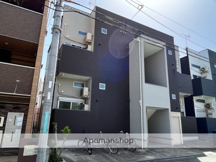 Room東園田の外観