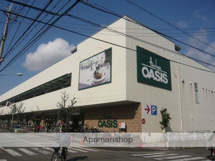 FEERIQUE203の周辺