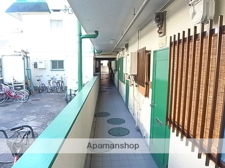 向川原土井マンション203の外観