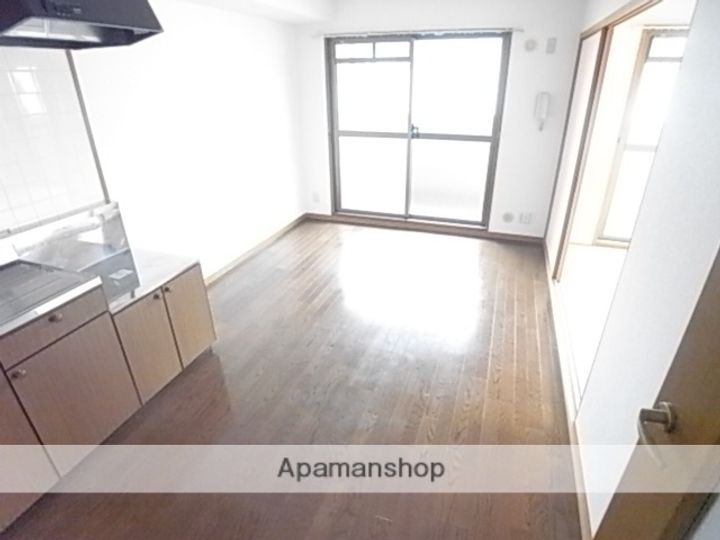 エスペランサ園田の居間