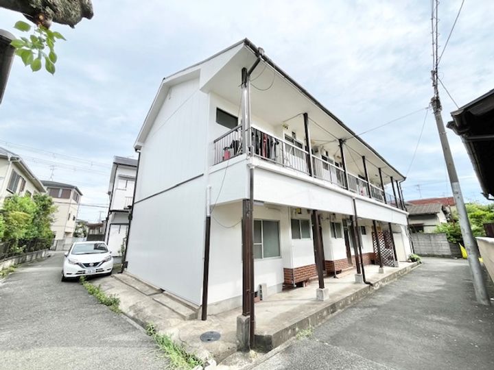 西中コーポ東203の外観