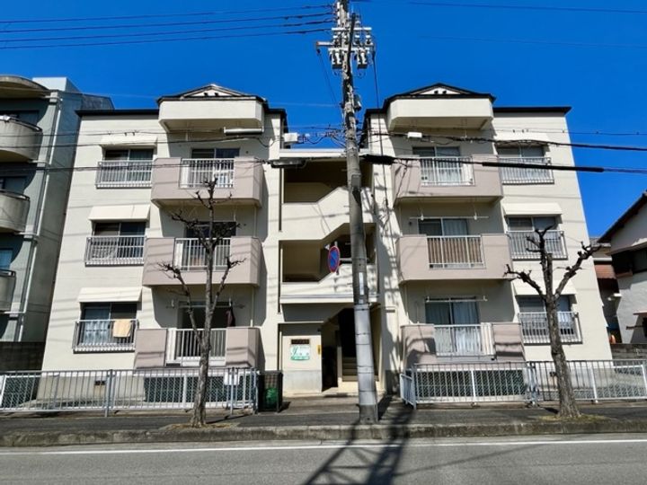 ハイツ友行201の外観