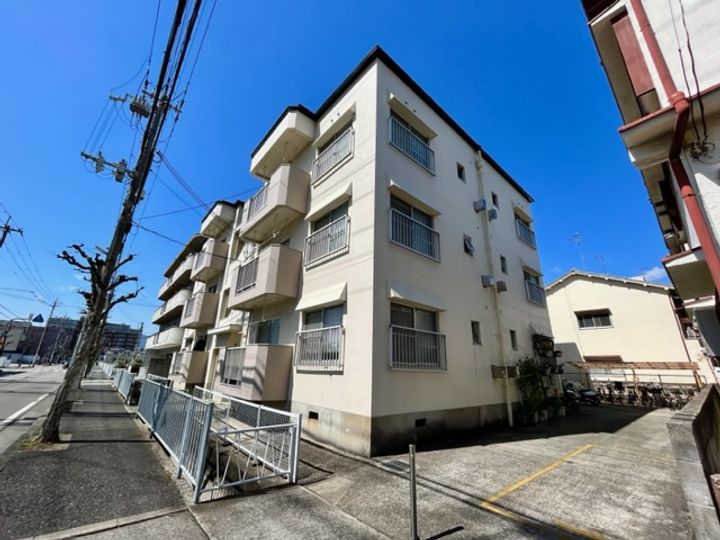 ハイツ友行201の外観