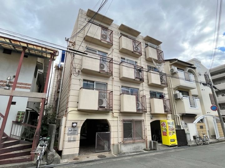 ライズワン阪急園田202の外観