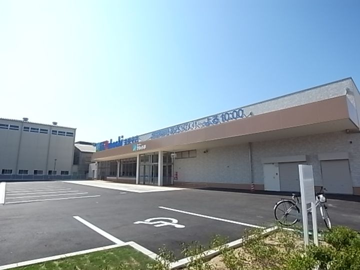 リバーハイツ B棟の周辺