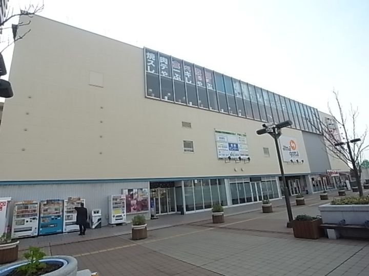 リバーハイツ B棟の周辺