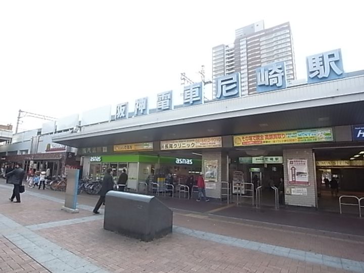 リバーハイツ B棟の周辺