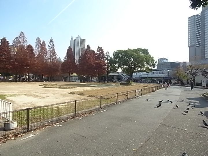 リバーハイツ B棟の周辺