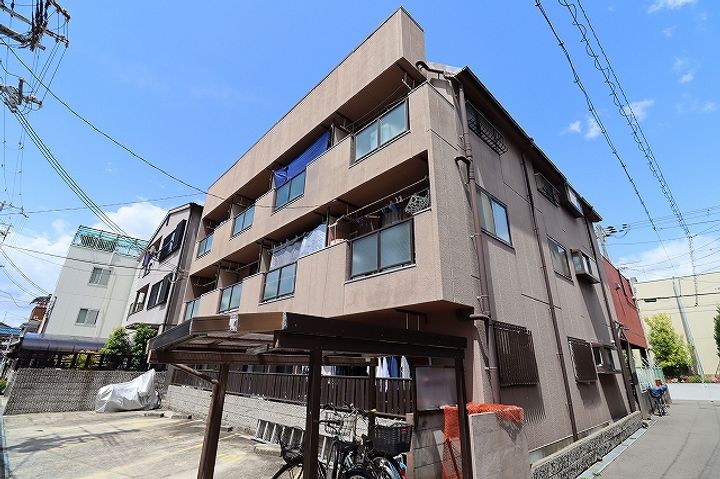 福永マンション304の外観