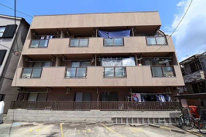 福永マンション304の外観