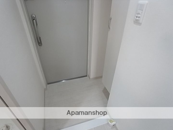 アトール尼崎705の玄関