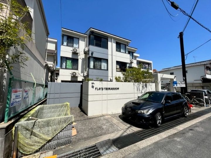 FLATS塚口の外観