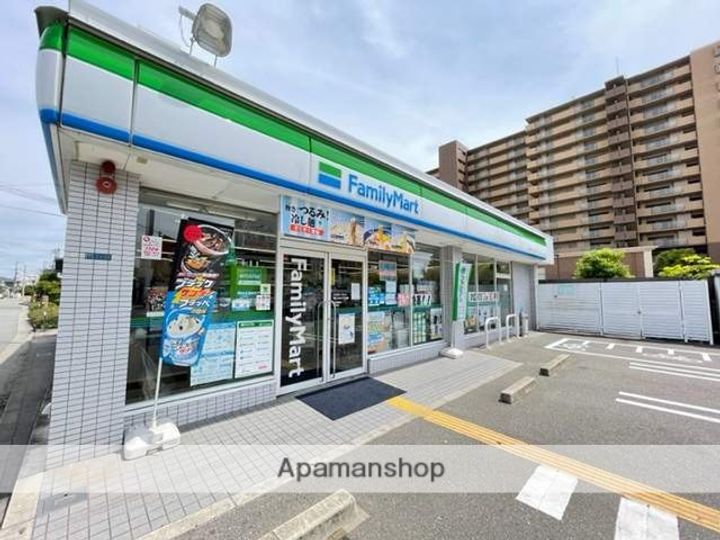 レオーネ3の周辺