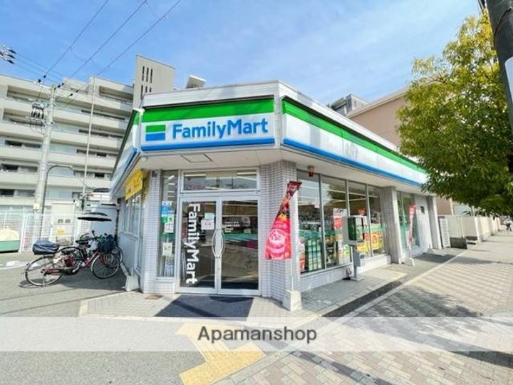 レオーネ3の周辺