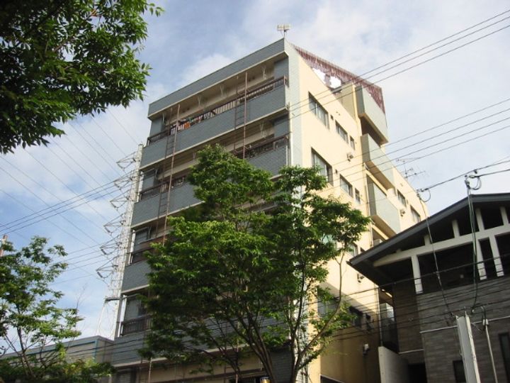 東豊ハイツ南七松の外観