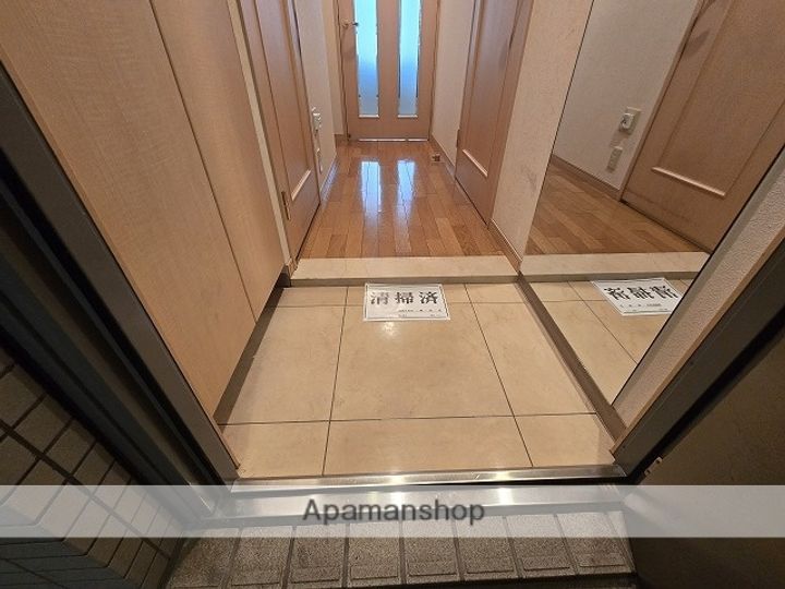 三宮シティタワーの玄関