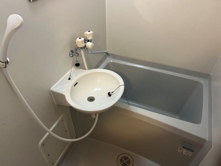 レオパレス平和台105の風呂