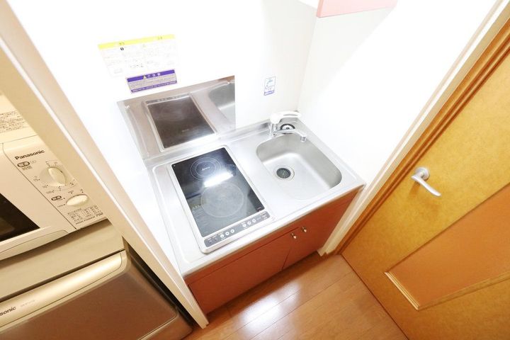 レオパレスグランデⅦ108のキッチン