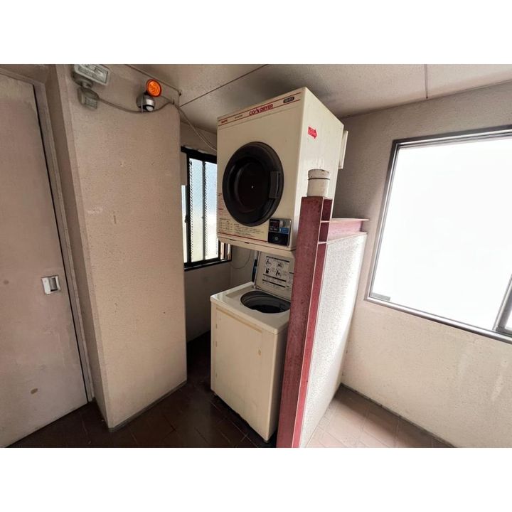 坂口ポートハイツ303号室の内装