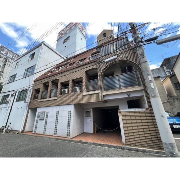 坂口ポートハイツ303号室の外観