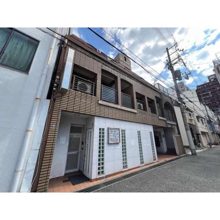 坂口ポートハイツ303号室の外観