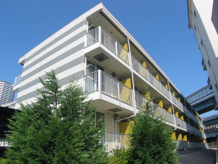 レオパレスLAHAINA204の外観