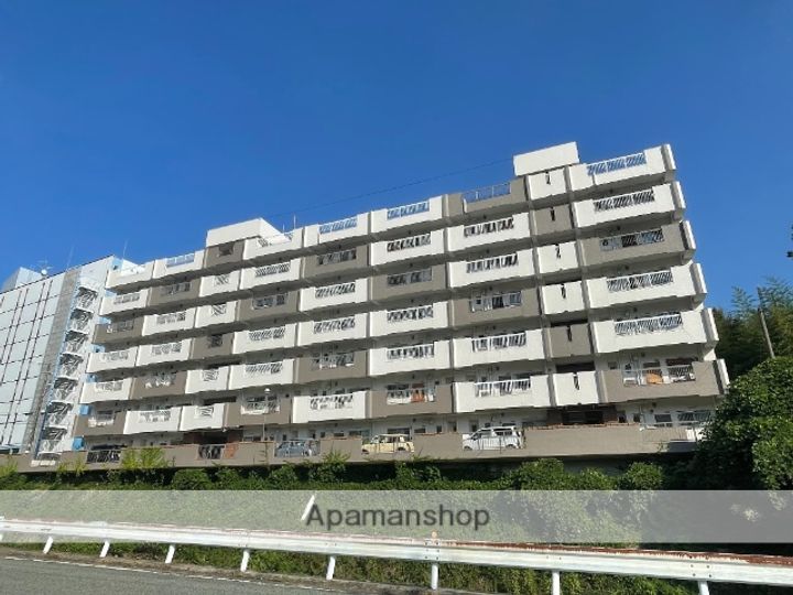 花山グリーンハイツの外観