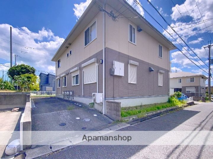 シャルマンメゾンB棟の外観