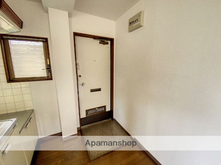 メイプルハイツⅡの玄関