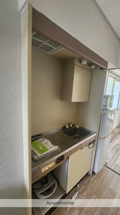 兵庫県三木市志染町青山3丁目の賃貸アパートのキッチン