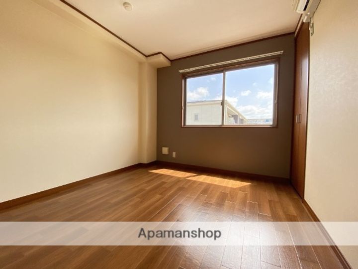 兵庫県三木市加佐1丁目の賃貸アパートの内装