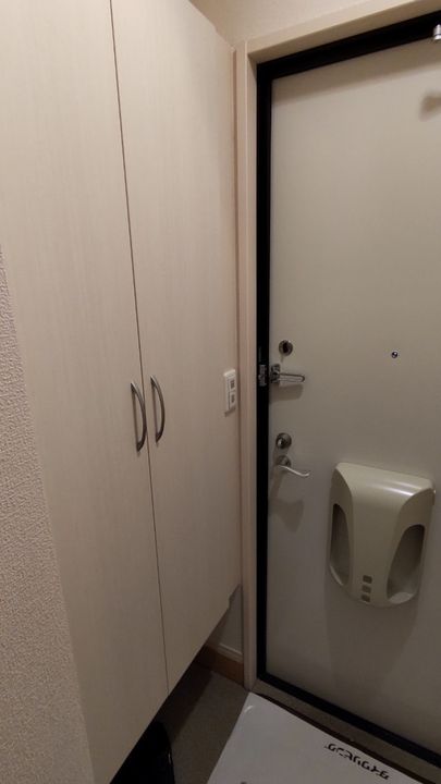 ローテローゼ恵比須の玄関